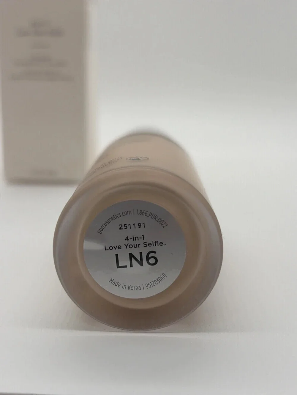 Open Box -PÜR 4-in-1 Love Your Selfie Longwear Foundation & Concealer, LN6.